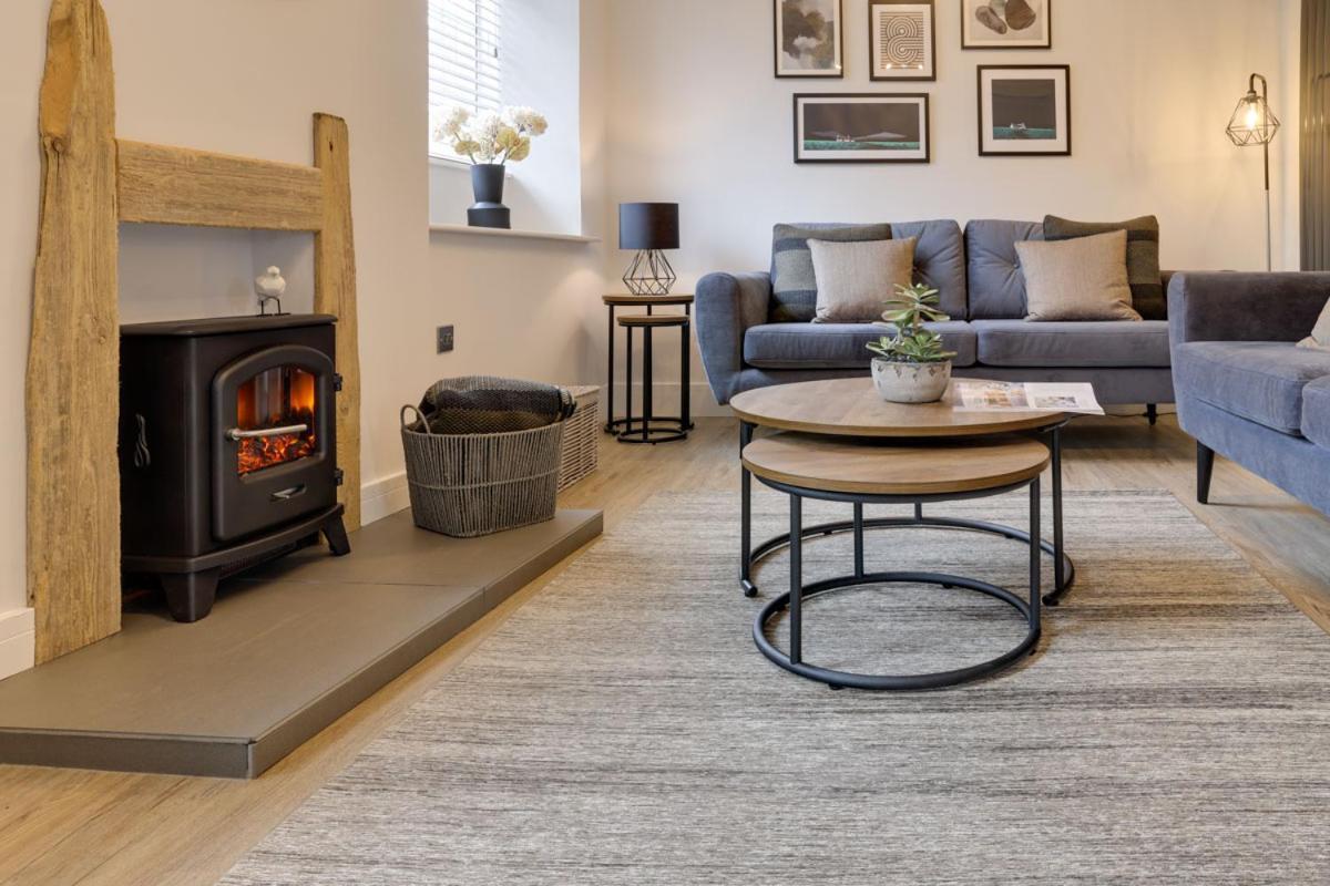 Beam End Snainton - Modern 2-Bedroom Stone Cottage ภายนอก รูปภาพ